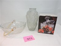 Vintage Christams Basket/ Grape Vase/ Temple Jar
