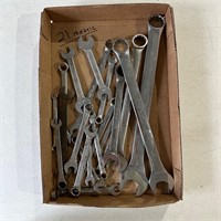 21 Various Metric Wrenches