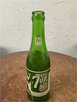 1957 7oz Carbondale Ill. 7UP Bottle