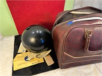 **BLACK DIAMOND BRUNSWICK BOWLING BALL & BAG