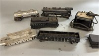 Lionel 685 Train Engine, Tender and Cars