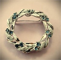 VINTAGE SIGNED "GERRY'S" SILVER BLUE WREATH BROOCH
