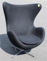 Reproduction  Arne Jacobsen Swivel Egg Chair