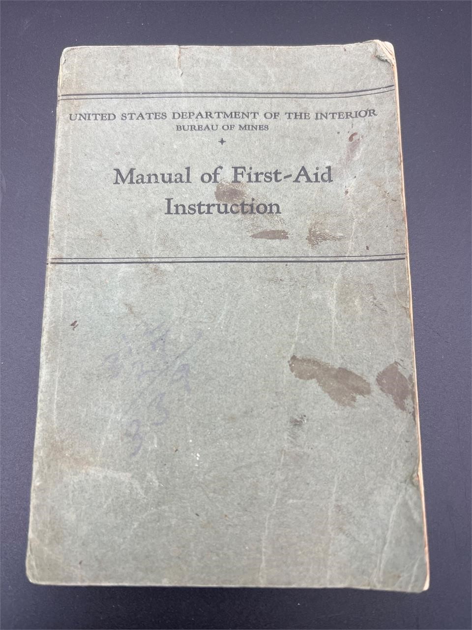 1935 Manual of first aid instruction