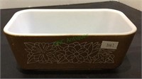 Vintage Pyrex baking dish measuring 2 5/8 inches