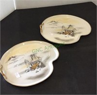 Lot of two hand-painted oriental themed China