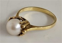 14kt gold and pearl ring