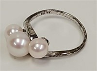 Sterling Silver & (3) Pearl Ring