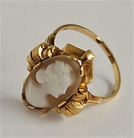 Victorian 10KT Gold Shell Cameo Ring