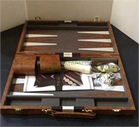 New backgammon set and self-contained game board