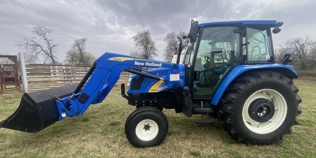 New Holland T5060 Cab Tractor w/830TL Loader