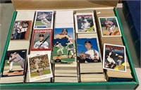 Sports cards - mixed box lot of MLB trading