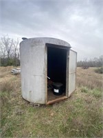 Dry Tank-Used to Store Cattle Feed 9'x8' Round