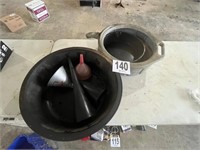 Funnels & Oil Pans