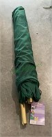 Brand new 6 1/2 foot market umbrella for your