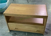 Pressed wood TV stand with one drawer below