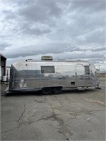 Vintage 1967 Airstream 23ft