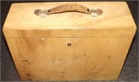 WOODEN  BOX - AMMO BELT & CLEANING KIT  +