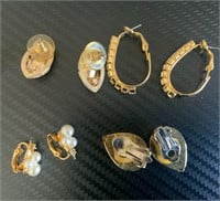 Vintage Costume Jewelry, Earrings (d)