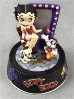 limited edition Betty boop Hollywood Betty hand