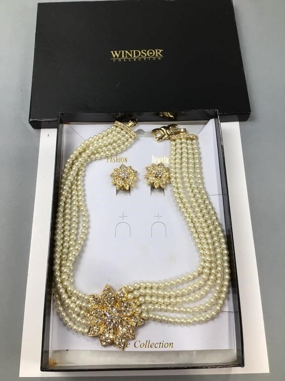 3 pc Windsor Collectin Jewelry set