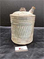 Galvanized oil can