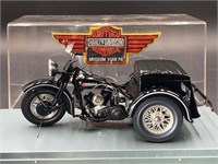 1947 Harley-Davidson Servi-Car 1:12 Diecast