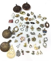 Charms pendants & other jewels