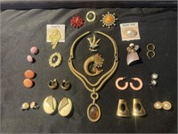 ASSORTED JEWELRY