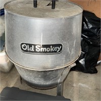 Old Smokey grill. See pictures for more details