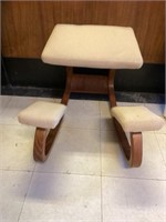 Kneeling chair