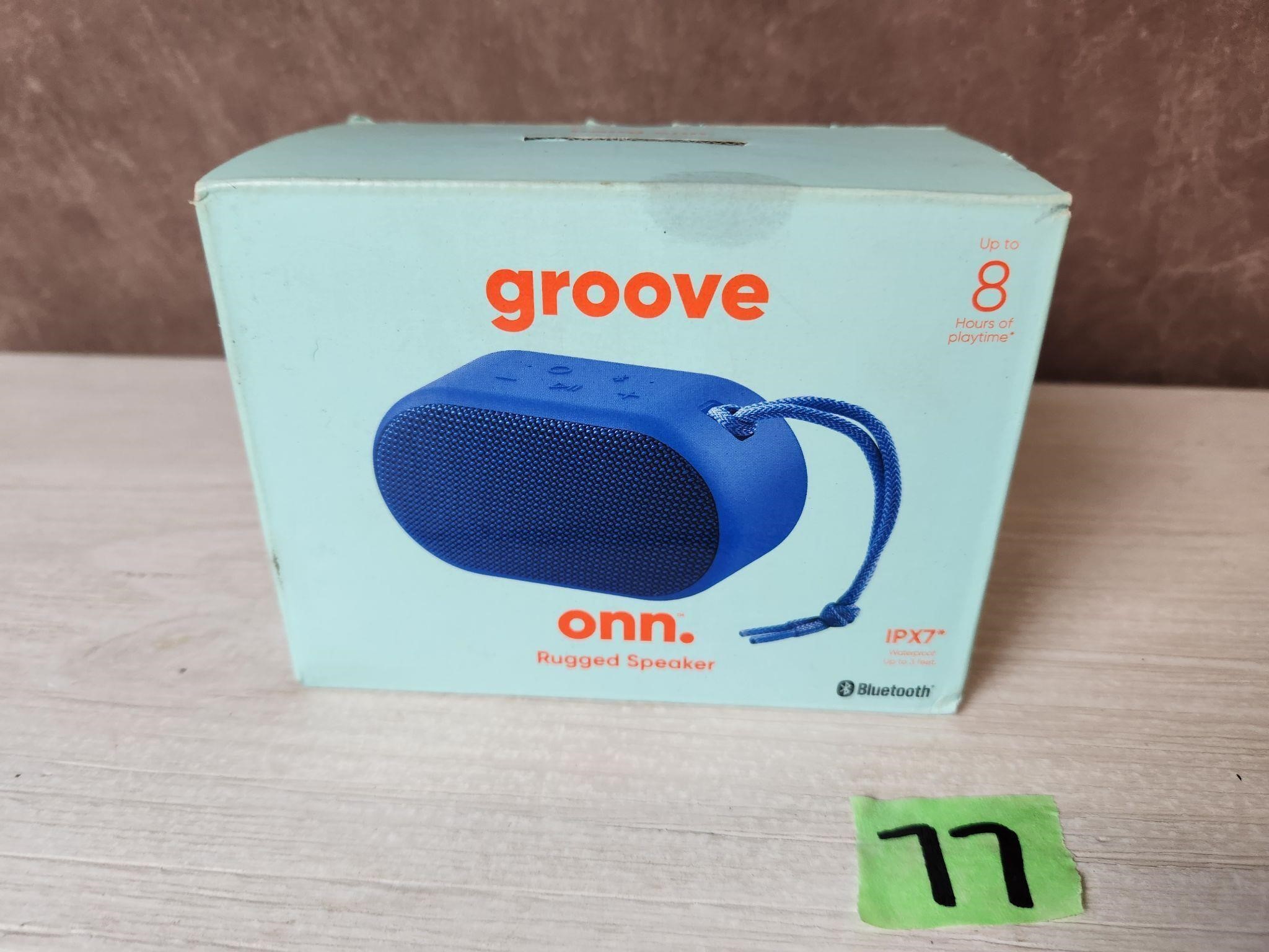 Nib groove onn Bluetooth Speaker