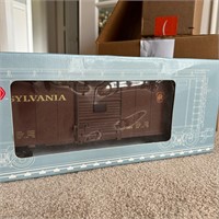 REA Model Train Pennsylvania Railroad Box Car