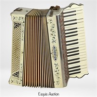 Vintage "Inspiration" Accordion