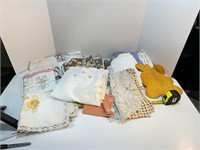 Vtg Linens