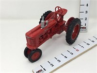1/16 Farmall "H" Tractor, Ertl