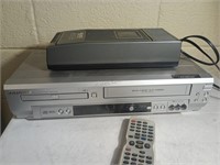 Sylvania VCR & DVD/CD Player w Remote &