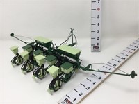 1/16 Oliver 540 4 Row Planter