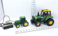 JD Remote Control Tractor - Not Tested & Buddy L
