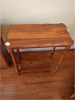 1920s Beautiful wooden side table. App 23 inches