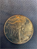 1987 Walking liberty 1 Oz fine silver dollar