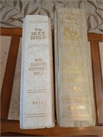 2 vintage coffee table Bibles