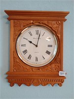 Working Daniel Dakota wooden wall clock. 12 1/2