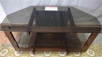 Wood & Glass Entertainment/ TV Stand 22 x 44 x 21