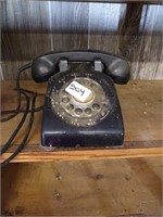 Vtg rotary desk phone