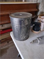 Ash lard bucket