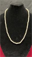 Women’s Pearl Necklace