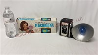 Kodak Duaflex II Camera w Flash & Sylvania Bulbs