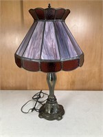 Stained glass table lamp