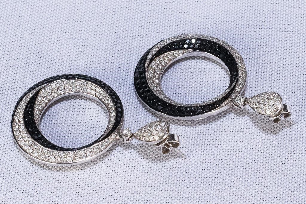 18 Ct. White Gold Black and White Diamond Earrings